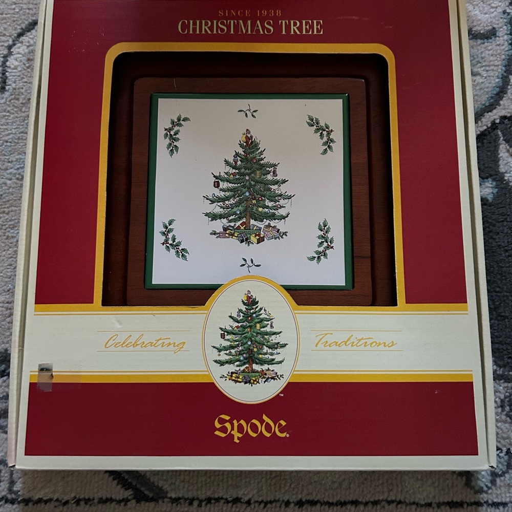 Spode Christmas Tree Plate and Knife